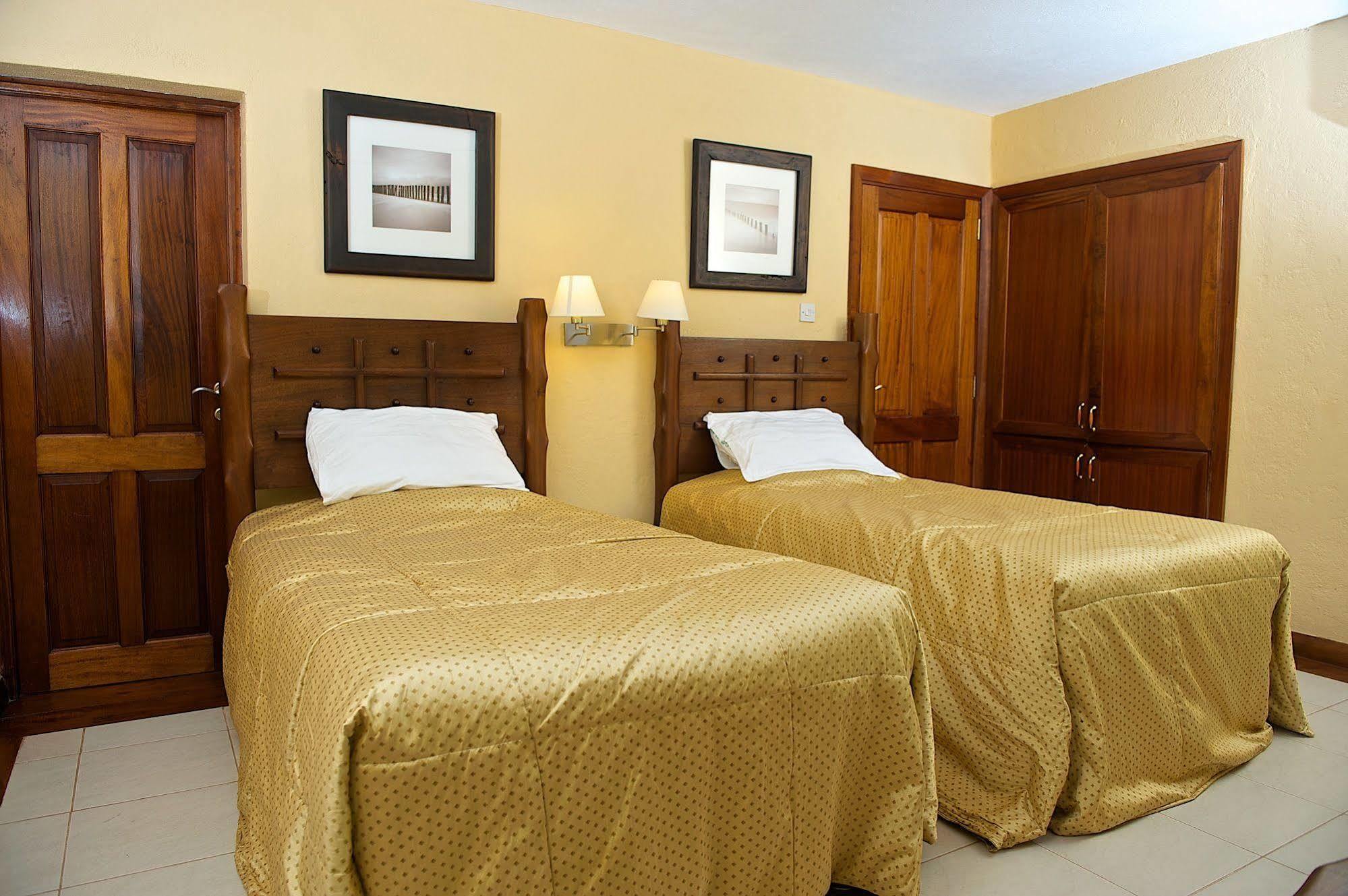 เกรท ริฟท์ วัลเลย์ ลอดจื แอนด์ กอล์ฟ รีสอร์ต Hotel ไนวาชา ภายนอก รูปภาพ