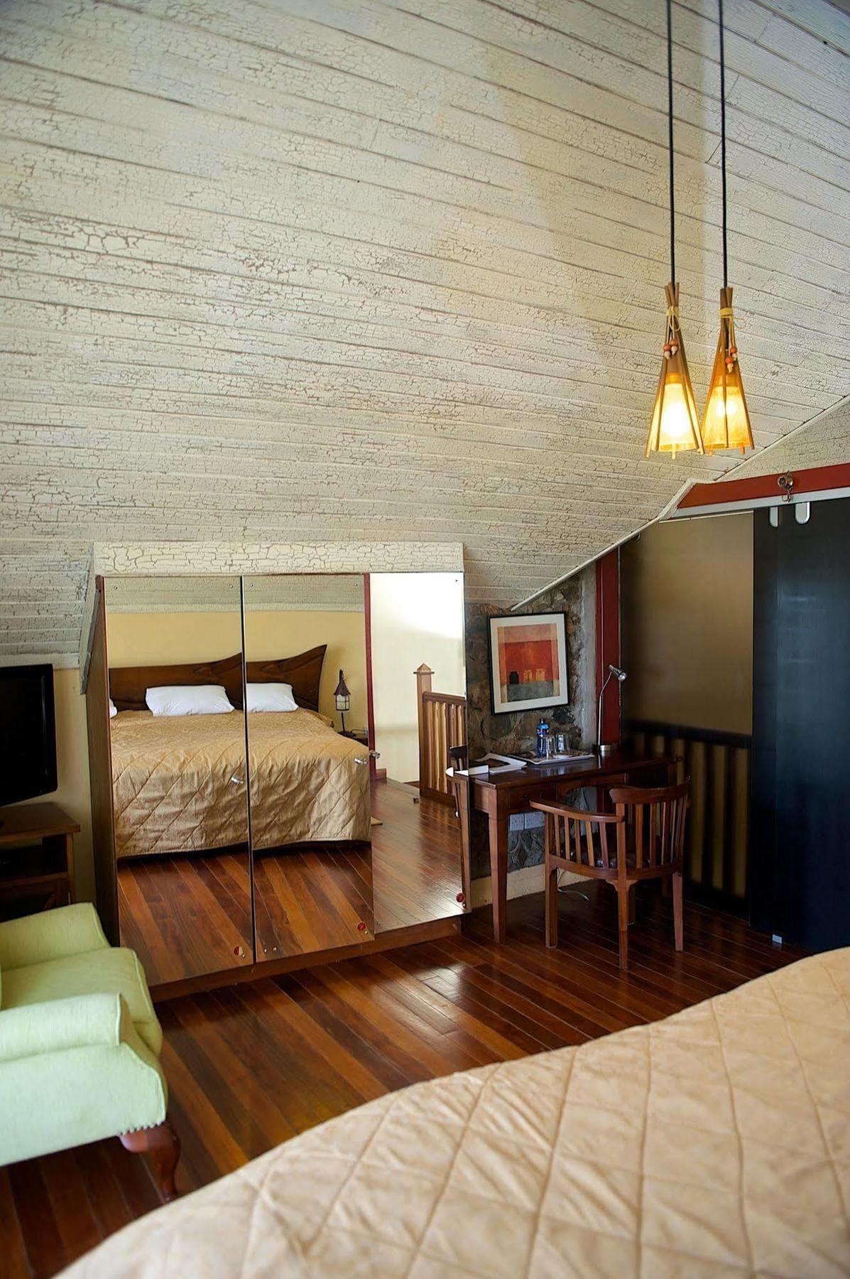 เกรท ริฟท์ วัลเลย์ ลอดจื แอนด์ กอล์ฟ รีสอร์ต Hotel ไนวาชา ภายนอก รูปภาพ