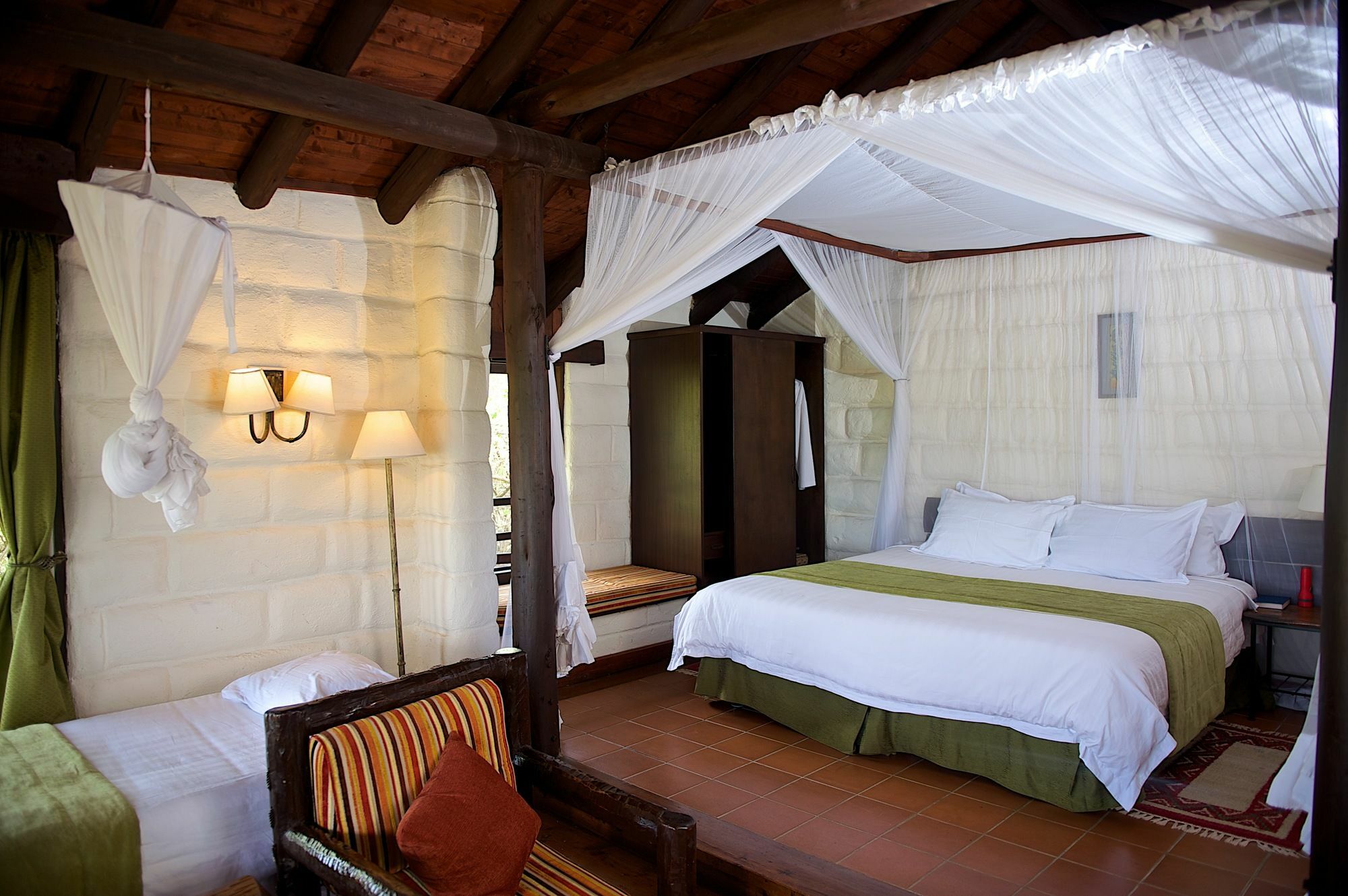 เกรท ริฟท์ วัลเลย์ ลอดจื แอนด์ กอล์ฟ รีสอร์ต Hotel ไนวาชา ภายนอก รูปภาพ